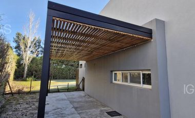 Casa en alquiler en Los Sauces, Nordelta