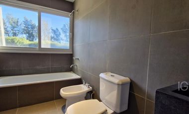 Casa en alquiler en Los Sauces, Nordelta