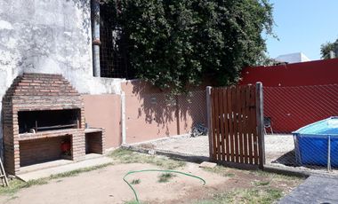 VENTA -Casa 4 dormitorios -  Azcuénaga, Rosario.