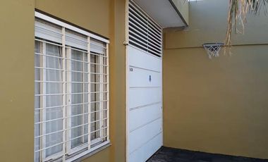 VENTA -Casa 4 dormitorios -  Azcuénaga, Rosario.