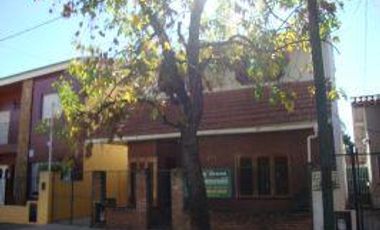 Vende:Chalet y Departamento