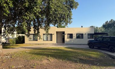 Casa Moderna | Barrio cerrado | privado Cardales Village | 4 ambientes | jardin | pileta | seguridad