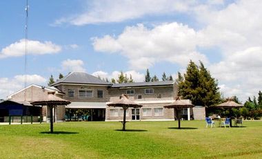 Casa Moderna | Barrio cerrado | privado Cardales Village | 4 ambientes | jardin | pileta | seguridad