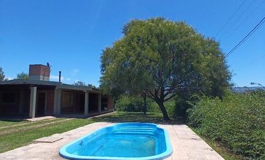 VENTA HERMOSA CASA 2 DORM AMUEBLADA LOS ESPINILLOS CERCA LAGO