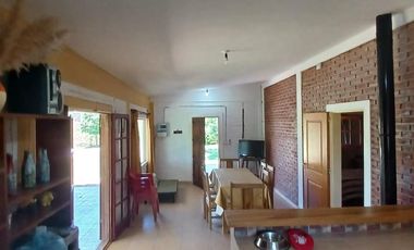 VENTA HERMOSA CASA 2 DORM AMUEBLADA LOS ESPINILLOS CERCA LAGO