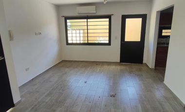 DUPLEX 4 AMBIENTES EN PEQUEÑO CONDOMINIO