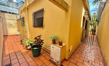 Casa 3 ambientes  en una planta    con  patio  en   florida