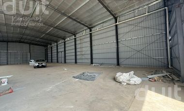 Nave de 1200 m2 - POLO 52