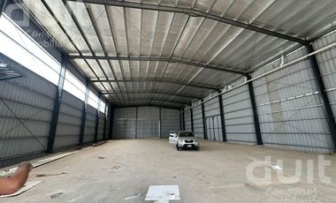 Nave de 1200 m2 - POLO 52