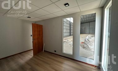 Nave de 1200 m2 - POLO 52