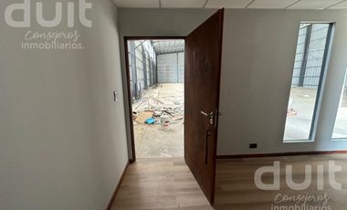 Nave de 1200 m2 - POLO 52