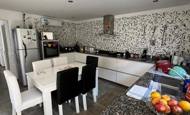 Casa 4 ambientes - APTO CREDITO - en venta - Berazategui