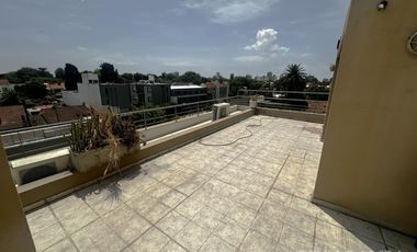 DEPARTAMENTO TRIPLEX 3 AMBIENTES TERRAZA PROPIA COCHERA FLORIDA