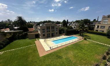 DEPARTAMENTO TRIPLEX 3 AMBIENTES TERRAZA PROPIA COCHERA FLORIDA