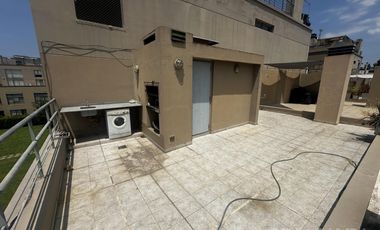 DEPARTAMENTO TRIPLEX 3 AMBIENTES TERRAZA PROPIA COCHERA FLORIDA