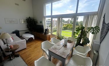 DEPARTAMENTO TRIPLEX 3 AMBIENTES TERRAZA PROPIA COCHERA FLORIDA