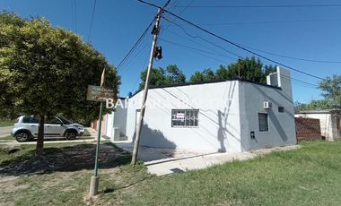 CASA EN RECREO - Estanislao Lopez al 1100