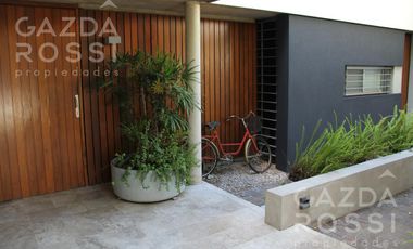 Excelente casa en zona residencial