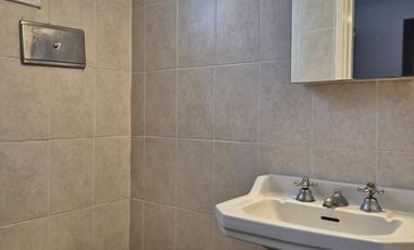 Casa 4 ambientes en alquiler frente a Plaza Rocha