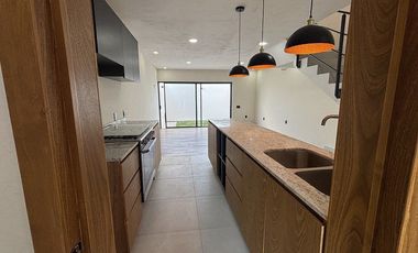 Casa Nueva en Venta  Alto Sur, Guadalajara