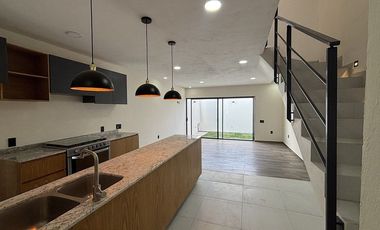 Casa Nueva en Venta  Alto Sur, Guadalajara
