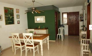 Venta Casa 4 dormitorios Impecable Fisherton