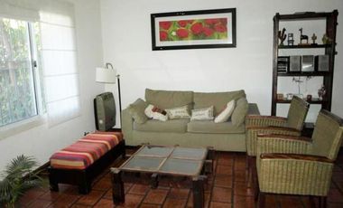 Venta Casa 4 dormitorios Impecable Fisherton