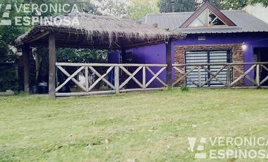 Casa de cuatro ambientes en venta, 20 de Junio.