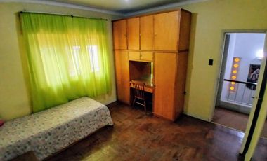 Chalet centrico una cuadra estación