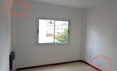 Departamento en  Moron 2 ambientes alquiler