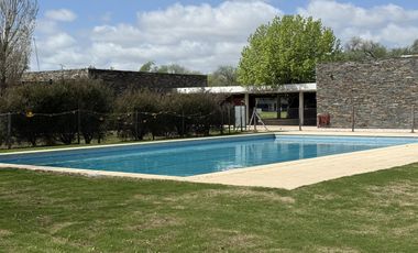 Terreno en  Venta de 1.000m2 en Barrio San Sebastián (Escobar), FRENTE a la LAGUNA , en AREA 1