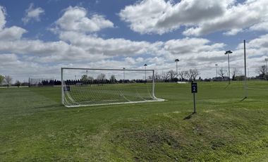 Terreno en  Venta de 1.000m2 en Barrio San Sebastián (Escobar), FRENTE a la LAGUNA , en AREA 1