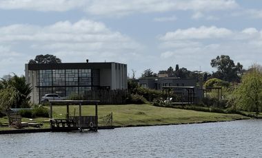 Terreno en  Venta de 1.000m2 en Barrio San Sebastián (Escobar), FRENTE a la LAGUNA , en AREA 1