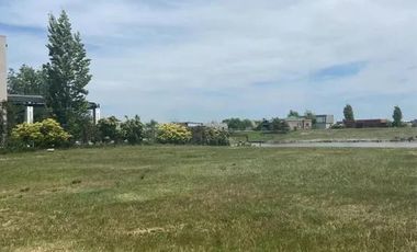 Terreno en  Venta de 1.000m2 en Barrio San Sebastián (Escobar), FRENTE a la LAGUNA , en AREA 1