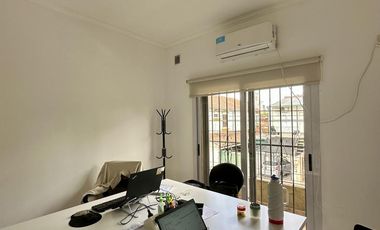 Departamento en Venta de 2 dorm. Balcón. Cochera. Zárate