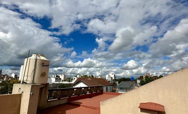 Departamento en Venta de 2 dorm. Balcón. Cochera. Zárate