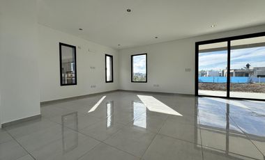 OPORTUNIDAD VENTA - Casa en barrio Santa Sofía - Pilar del Este