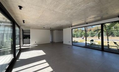 Casa a estrenar 4 ambientes Bº Rumenco Joven