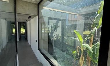 Casa a estrenar 4 ambientes Bº Rumenco Joven