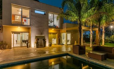 CASA CON PILETA EN VENTA EN BARRIO SAN RAFAEL