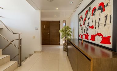 CASA CON PILETA EN VENTA EN BARRIO SAN RAFAEL