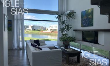 Casa en alquiler  al lago en Los Alisos, Nordelta