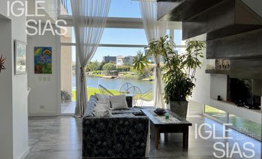 Casa en alquiler  al lago en Los Alisos, Nordelta