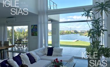 Casa en alquiler  al lago en Los Alisos, Nordelta