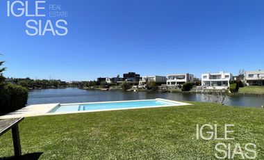 Casa en alquiler  al lago en Los Alisos, Nordelta