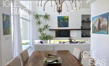 Casa en alquiler  al lago en Los Alisos, Nordelta