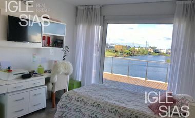 Casa en alquiler  al lago en Los Alisos, Nordelta