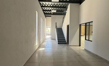 ¡OPORTUNIDAD, venta de Nave con inquilino!
