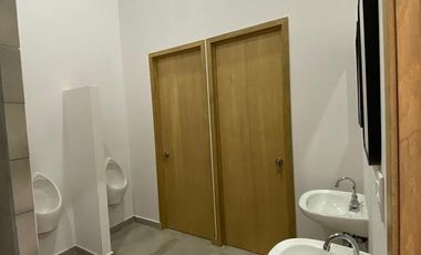 ¡OPORTUNIDAD, venta de Nave con inquilino!