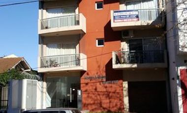 DEPARTAMENTO APTO PROFESIONAL 2 AMB. A MTS DE PLAZA ESPPORA